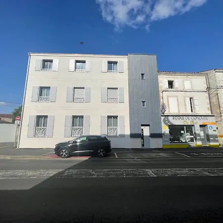 Les Eseos Apartament Niort