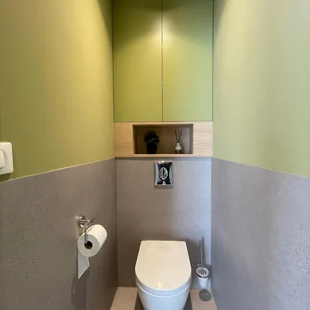 Les Eseos アパート ニオール