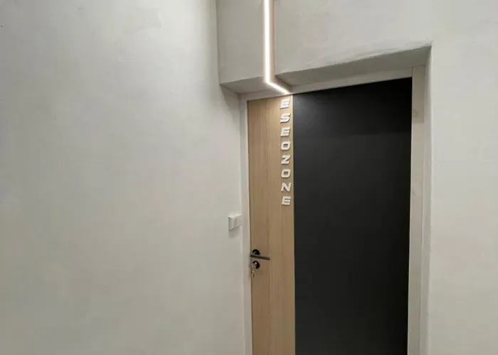 Les Eseos Apartamento *